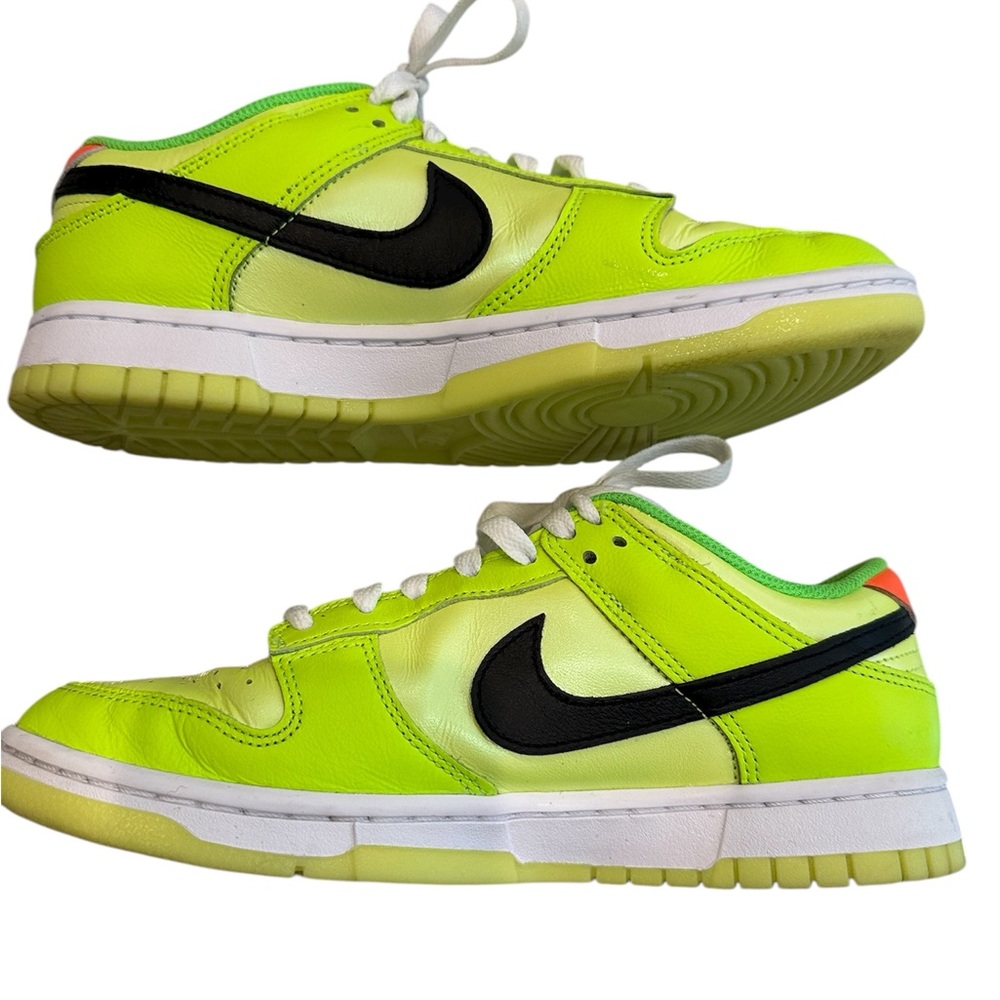 NIKE Dunk Low “Glow In The Dark” Voltage/orange FJ4610-702